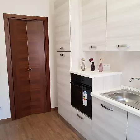 New & Modern 2 Bedroomed Mare * באדזי